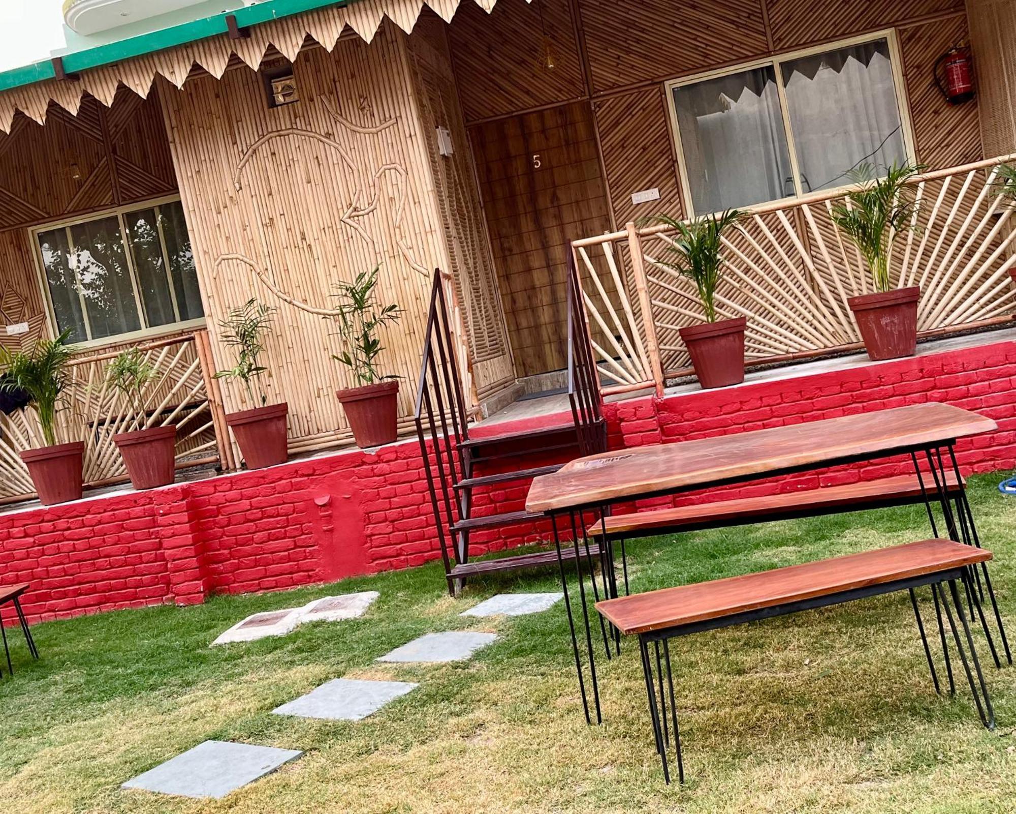 Bamboo Garden Cottages And Cafe Rishikesh Exterior photo